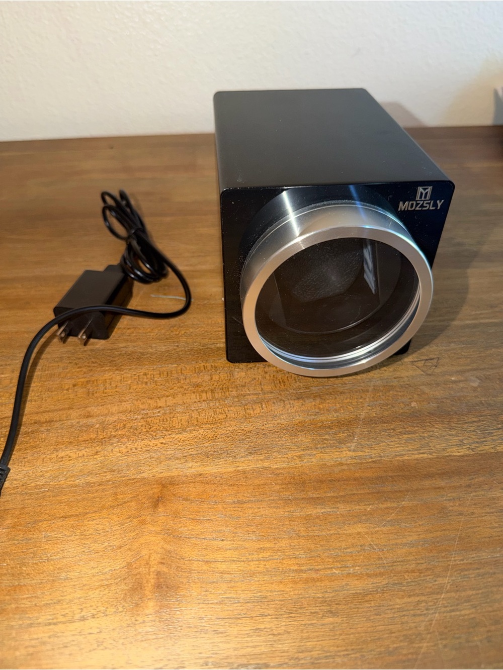 Mozsly sigle watch winder display